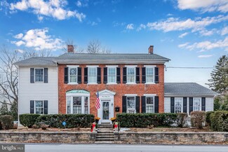 332 N 21st St, Camp Hill, PA 17011