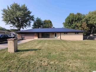 3 Lynn-Rose Heights Dr, Mount Sterling, IL 62353