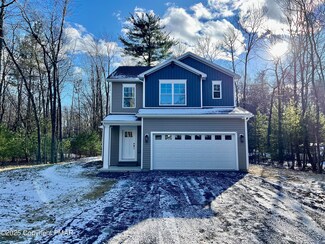 253 Hawthorn Ln, Polk Township, PA 18058