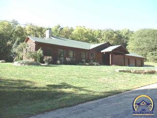 7851 Rock Creek Dr, Ozawkie, KS 66070