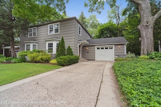 932 Sunset Ln, East Lansing, MI 48823