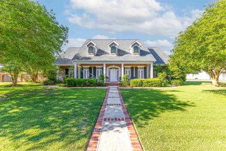 200 Rienzi Dr, Thibodaux, LA 70301