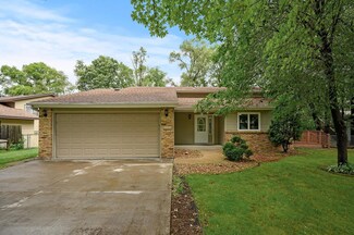 341 112th Ln NW, Coon Rapids, MN 55448