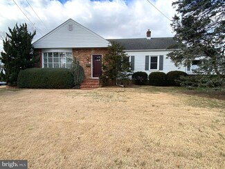 6 Queens Place, Cherry Hill, NJ 08002