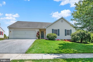 14 Lakeview Dr, Myerstown, PA 17067