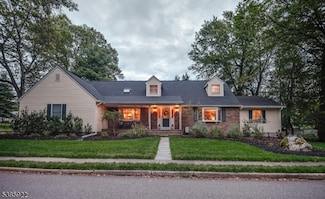 18 Morse Ave, Ramsey, NJ 07446