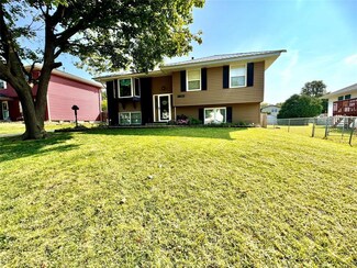 3601 E 41st Ct, Des Moines, IA 50317