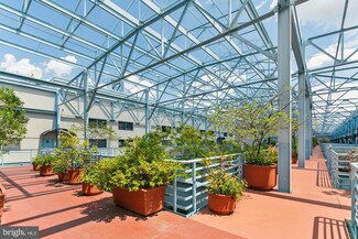 7 N Christopher Columbus Blvd Unit 200, Philadelphia, PA 19106