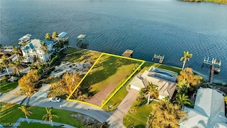 5630 Williams Dr, Fort Myers Beach, FL 33931