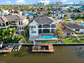 405 Trade Winds Ave, Naples, FL 34108