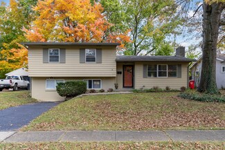 454 E Clearview Ave, Worthington, OH 43085