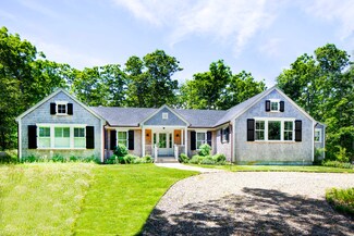 4 Bartlett Woods, Chilmark, MA 02535