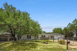 1106 Amanda, Canyon Lake, TX 78133