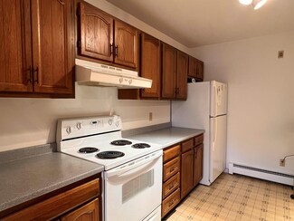 33 Pleasant St Unit 46, West Lebanon, NH 03784