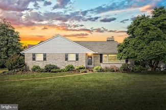 1184 New Bridgeville Rd, Red Lion, PA 17356