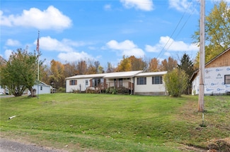 7639 Cardinal Rd, Wolcott, NY 14590