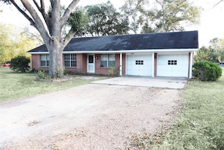 1618 Bernie Ave, Rosenberg, TX 77471