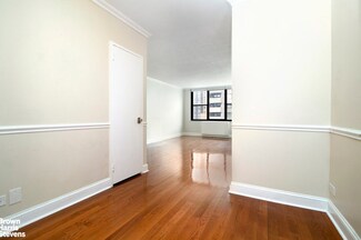 301 E 87th St Unit 11C, New York, NY 10128