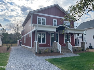 468 Yadkin Rd, Southern Pines, NC 28387