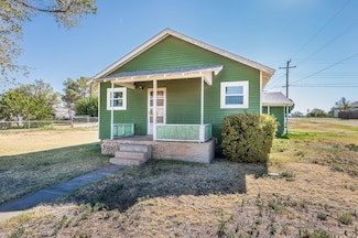 200 Ash St, Skellytown, TX 79080