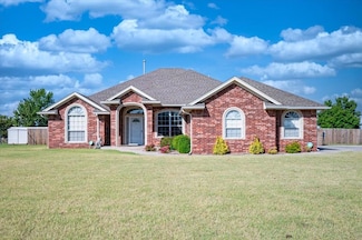 809 Grandview Rd, Tuttle, OK 73089