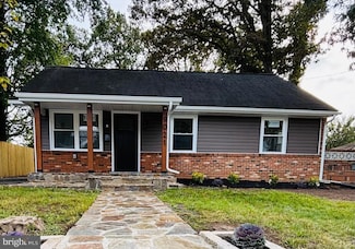 9021 Taylor St, Springdale, MD 20774