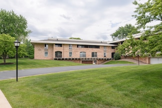 11926 W Mill Rd Unit 18, Milwaukee, WI 53225