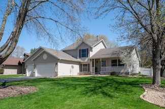 1052 Bonnieview Cir, Woodbury, MN 55129