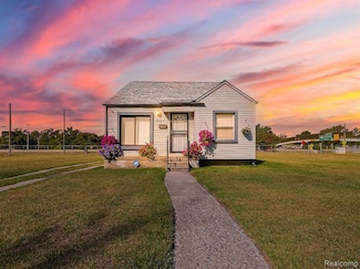 19365 Fenmore St, Detroit, MI 48235