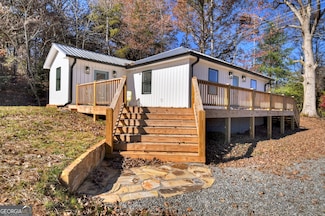 1144 Blue Ridge Dr, McCaysville, GA 30555