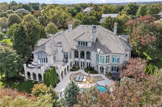 11209 Meadow Ln, Leawood, KS 66211