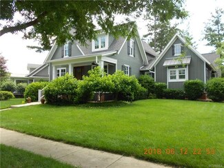 2742 Live Oak Ln, Midlothian, VA 23113
