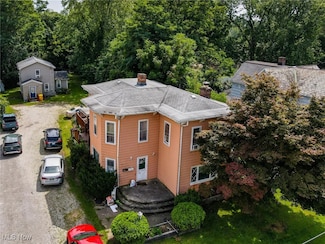 833 Main St, Conneaut, OH 44030