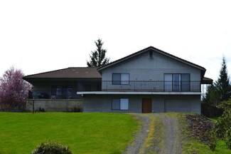 969 Salmon Creek Rd, Mossyrock, WA 98564
