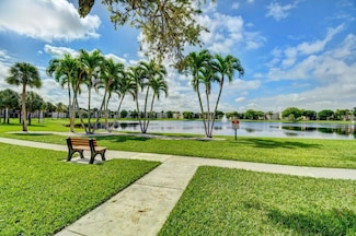 5220 Las Verdes Cir Unit 2190, Delray Beach, FL 33484