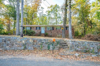234 Arrowhead Dr, Hot Springs National Park, AR 71913