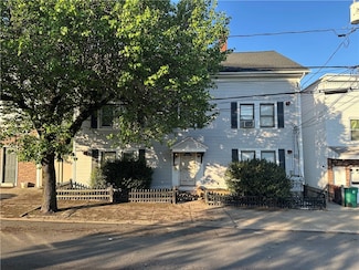 372 River St, Woonsocket, RI 02895
