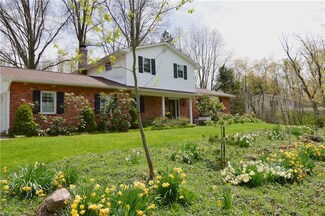 11785 Sun Ridge Cir, Chardon, OH 44024