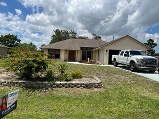 425 SW Prater Ave, Port Saint Lucie, FL 34953