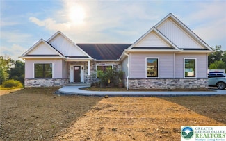 448 Long Lane Rd, Lehigh Township, PA 18088