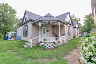 1608 S Moniteau Ave, Sedalia, MO 65301