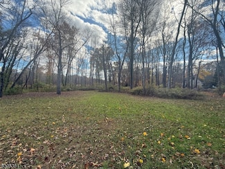 35 Millers Ln, Montville, NJ 07045