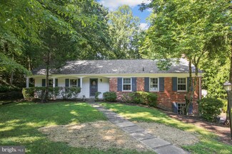 9018 Charred Oak Dr, Bethesda, MD 20817