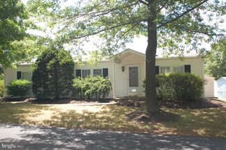306 Hidden Springs Dr, Souderton, PA 18964