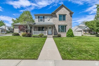 441 E Crape Myrtle Cir, Draper, UT 84020