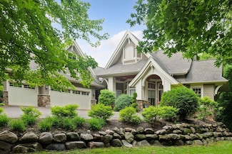 1904 Linner Rd, Wayzata, MN 55391