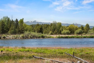 L8 B1 River St Unit 8, Cascade, ID 83611