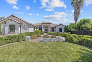 6702 W Harter Ave, Visalia, CA 93277
