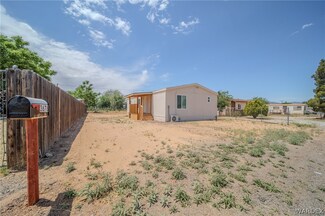 3678 E Canary Ln, Kingman, AZ 86409
