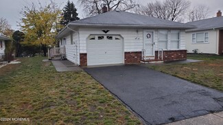 42 Harrington Dr S, Toms River, NJ 08757